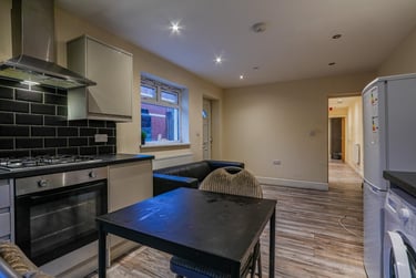 2 bed house, Colum Road, Cathays, Cardiff, CF103EL - Image 4